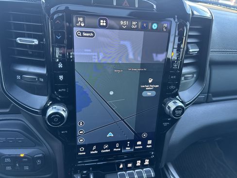 Used 2022 RAM 1500 Laramie image 27