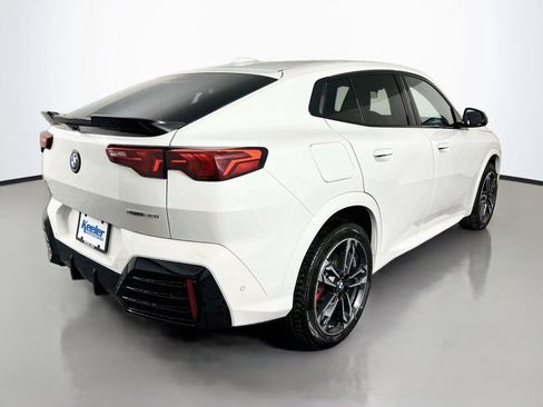New 2026 BMW X2 xDrive28i w/ M Sport Package AWD/4WD image 6
