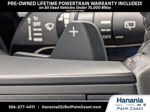 Used 2025 Nissan Pathfinder SV AWD/4WD image 30