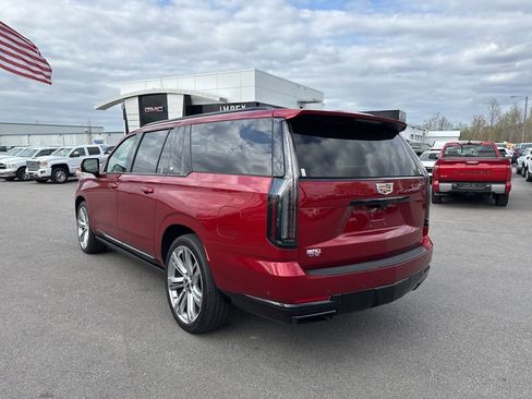 Used 2025 Cadillac Escalade ESV Sport Platinum w/ LPO, Floor Liner Package AWD/4WD image 3