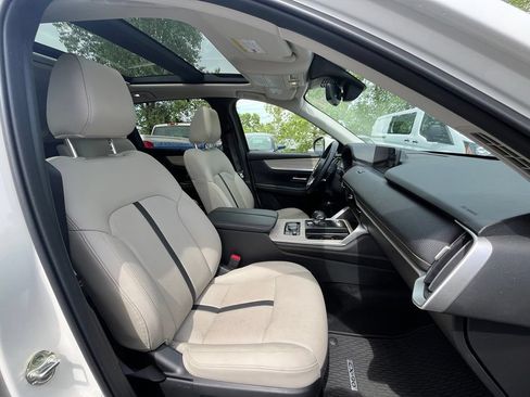 Used 2024 MAZDA CX-90 3.3 Turbo w/ Premium Package AWD/4WD image 12