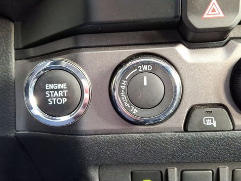 Used 2023 Toyota Tacoma TRD Off-Road image 28