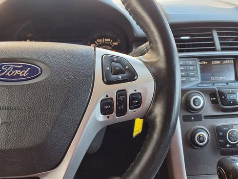 Used 2013 Ford Edge SEL AWD/4WD image 18