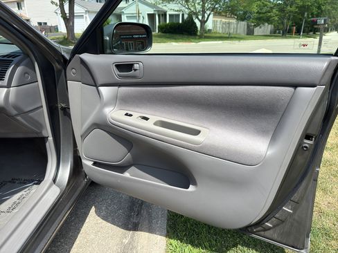 Used 2003 Toyota Camry LE image 17