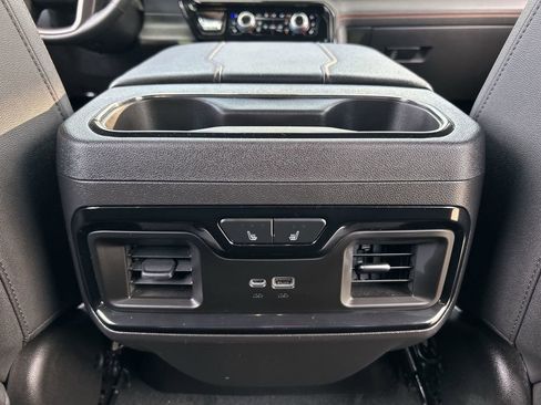 Used 2025 GMC Sierra 1500 AT4 w/ Technology Package AWD/4WD image 22