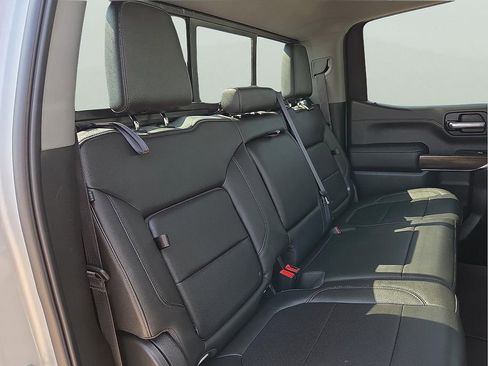Used 2019 GMC Sierra 1500 SLT RWD image 11