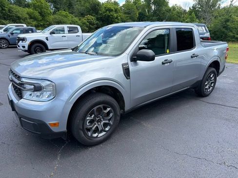 Used 2024 Ford Maverick XLT FWD image 3