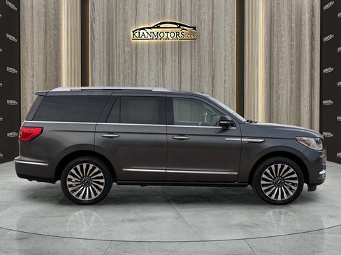 Used 2018 Lincoln Navigator Reserve w/ Technology Package image 8