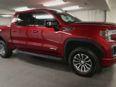 Certified 2021 GMC Sierra 1500 AT4 w/ AT4 Premium Package AWD/4WD image 2