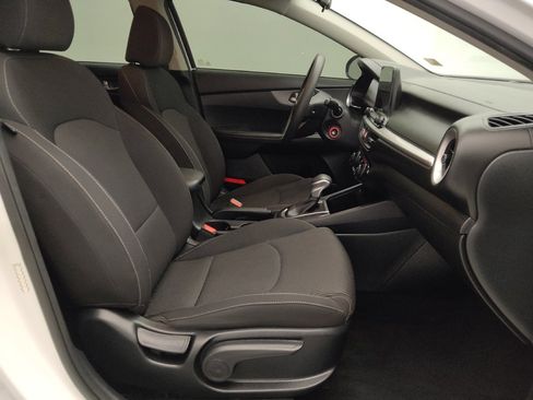 Used 2019 Kia Forte LXS FWD image 21