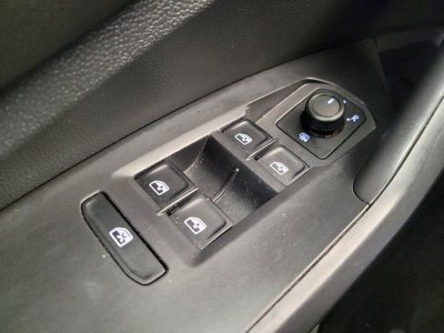 Used 2020 Volkswagen Jetta S w/ Driver Assistance Package image 27