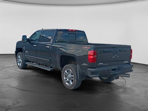 Used 2019 Chevrolet Silverado 2500 High Country AWD/4WD image 7