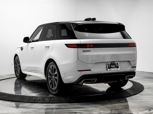 Used 2025 Land Rover Range Rover Sport Dynamic SE image 9