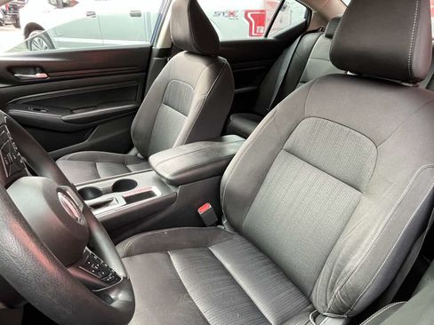 Used 2020 Nissan Altima 2.5 S FWD image 10