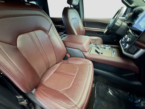 Used 2023 Ford Expedition Max Limited image 15