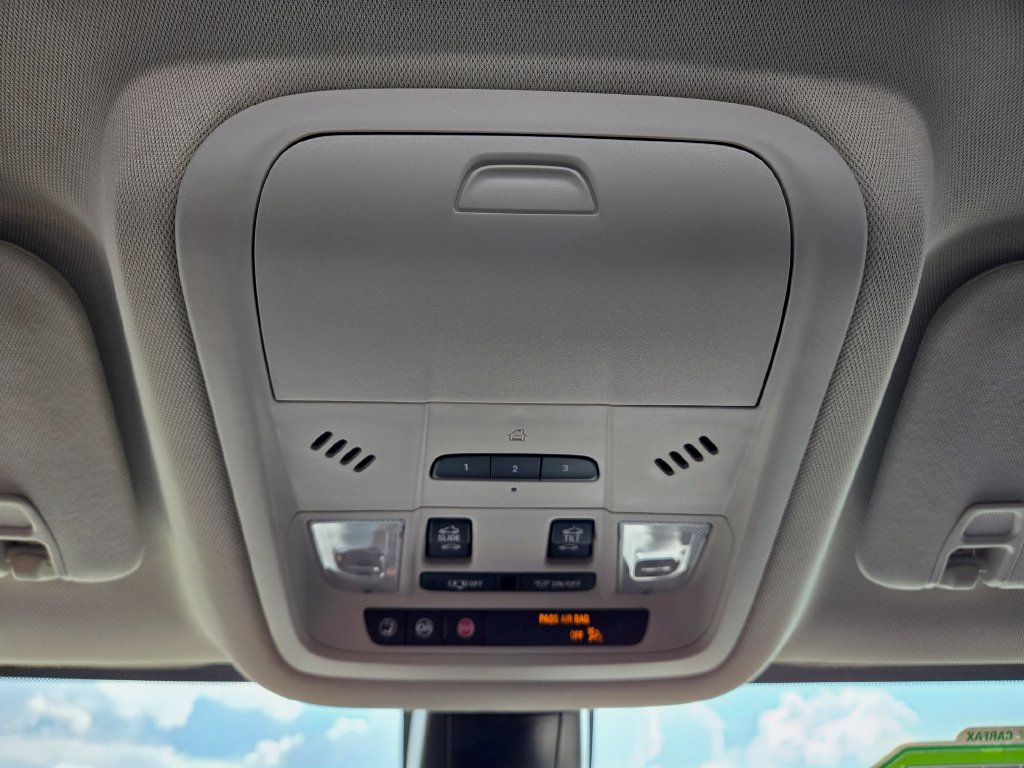 Used 2020 GMC Acadia Denali w/ Technology Package FWD image 45