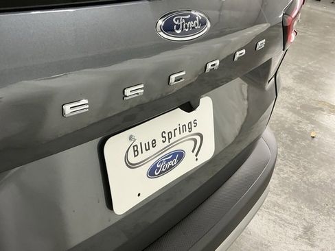 Used 2025 Ford Escape Active image 7