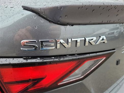 Used 2025 Nissan Sentra SR image 36