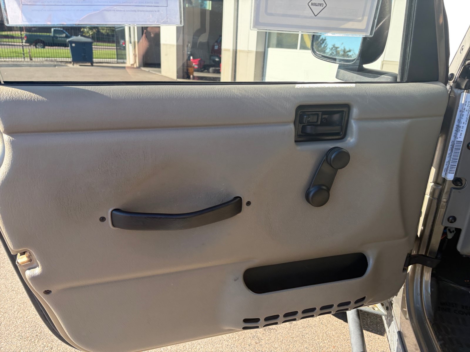 Used 2003 Jeep Wrangler Sahara AWD/4WD image 12