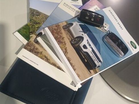 Used 2019 Land Rover Discovery Sport SE image 44