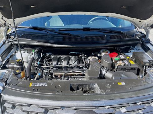 Used 2018 Ford Explorer XLT w/ Equipment Group 202A image 35