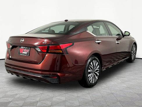 Certified 2024 Nissan Altima 2.5 SV FWD image 6
