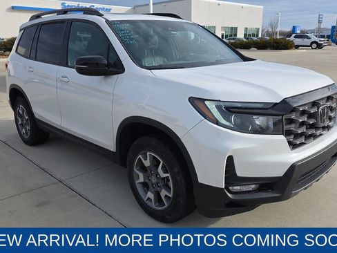Used 2023 Honda Passport TrailSport image 7