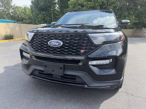 Used 2024 Ford Explorer ST AWD/4WD image 2