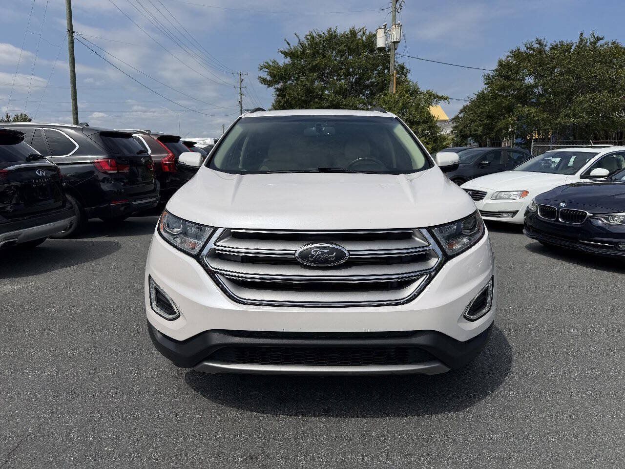 Used 2017 Ford Edge SEL w/ Equipment Group 201A FWD image 3