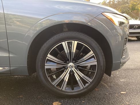 Certified 2022 Volvo XC60 B5 Inscription w/ Climate Package image 13