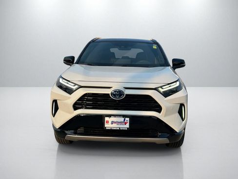 Used 2023 Toyota RAV4 XSE AWD/4WD image 2