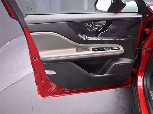 Certified 2023 Lincoln Corsair Reserve w/ Equipment Group 201A image 20