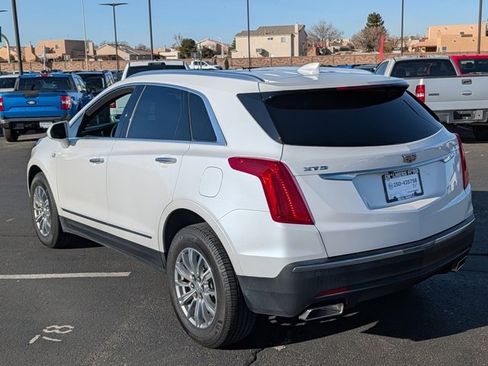 Used 2018 Cadillac XT5 Luxury w/ Driver Awareness Package image 4