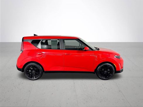 Used 2025 Kia Soul EX image 5
