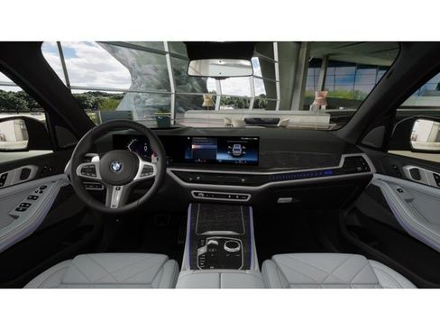 New 2026 BMW X5 xDrive40i w/ M Sport Package AWD/4WD image 10