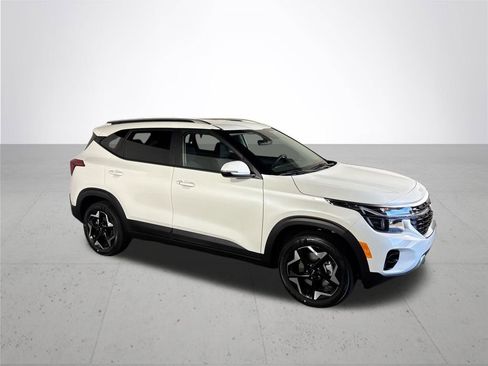 New 2026 Kia Seltos S AWD/4WD image 4
