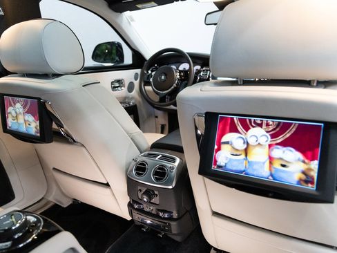 Used 2014 Rolls-Royce Ghost image 25