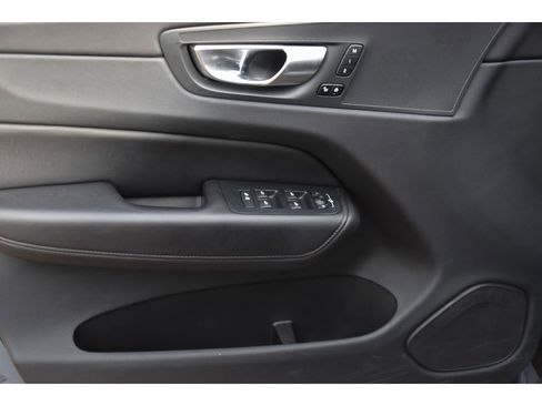 Certified 2023 Volvo XC60 B5 Plus w/ Climate Package image 25