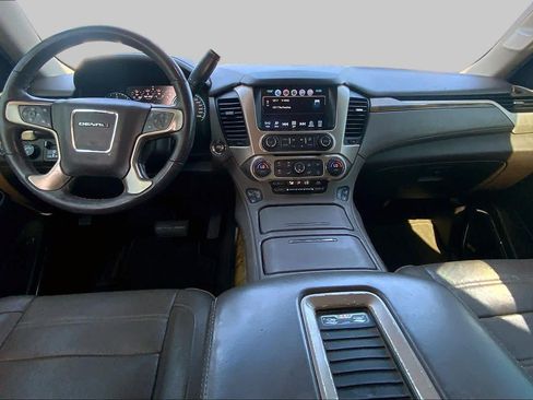 Used 2017 GMC Yukon XL Denali w/ Open Road Package AWD/4WD image 15