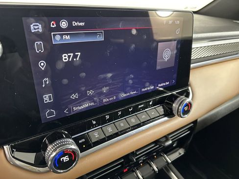 New 2026 GMC Canyon AT4 image 13