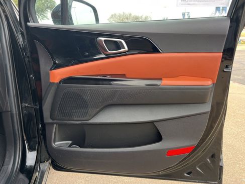 Used 2022 Kia Carnival SX image 11