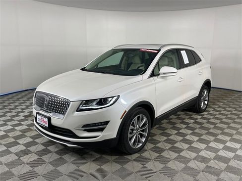 Used 2019 Lincoln MKC Select w/ Select Plus Package image 1