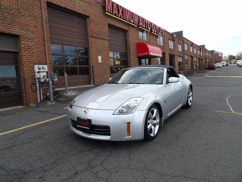 Used 2006 Nissan 350Z Touring image 27