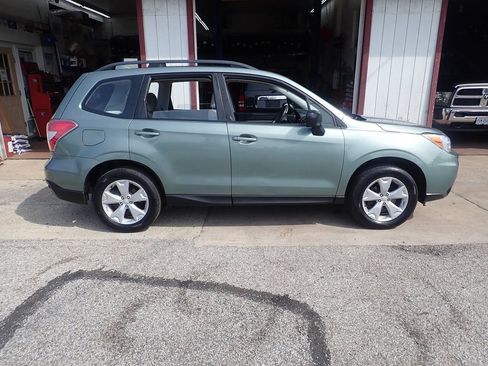 Used 2016 Subaru Forester 2.5i w/ Alloy Wheel Package AWD/4WD image 22
