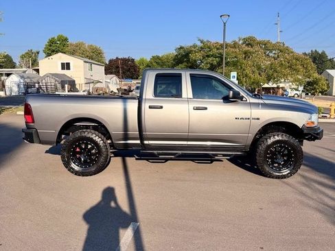 Used 2009 Dodge Ram 1500 Truck ST w/ ST Popular Equipment Group AWD/4WD image 4