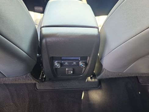 Certified 2020 Buick Enclave Essence FWD image 13
