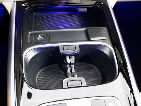 Used 2025 Mercedes-Benz GLA 250 image 24