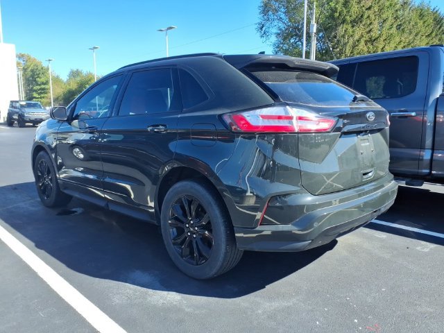 Used 2023 Ford Edge SE w/ Black Appearance Package AWD/4WD image 16