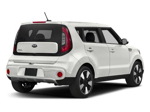 Used 2018 Kia Soul + FWD image 2
