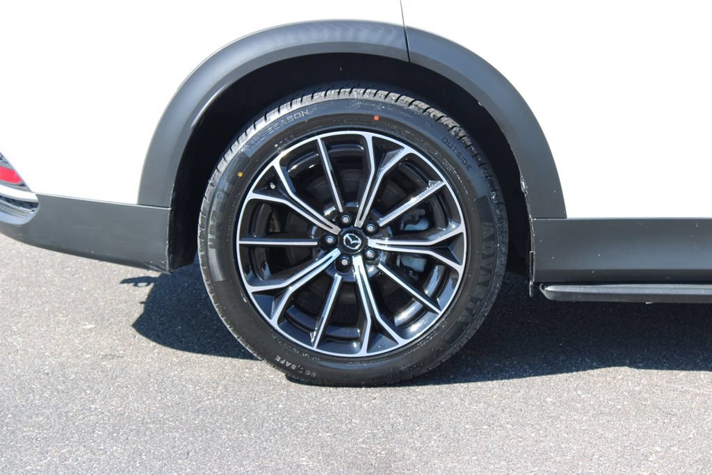Used 2025 MAZDA CX-70 Plug-In Hybrid w/ Premium Plus AWD/4WD image 11